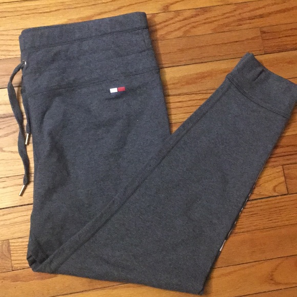 NWOT Tommy Hilfiger joggers - Picture 2 of 5